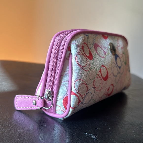 Coach Signature Chelsea Cosmetic Bag - Picture 3 of 8